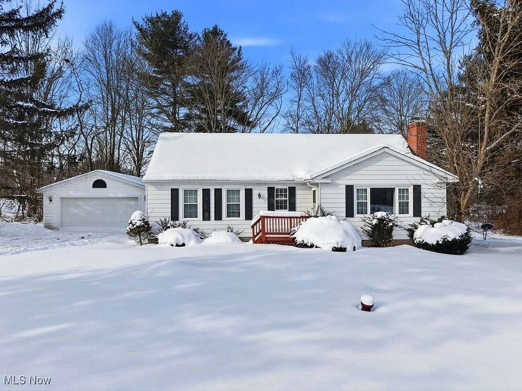 1.7 Acres of Residential Land with Home for Sale in Chagrin Falls, Ohio