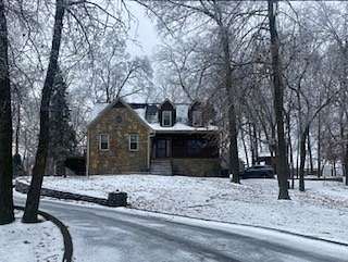 1.72 Acres of Residential Land with Home for Sale in Columbia, Tennessee