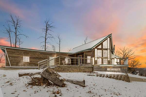 16.5 Acres of Land with Home for Auction in Mount Vernon, Kentucky