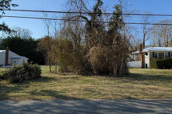 0.09 Acres of Residential Land for Sale in Sound Beach, New York