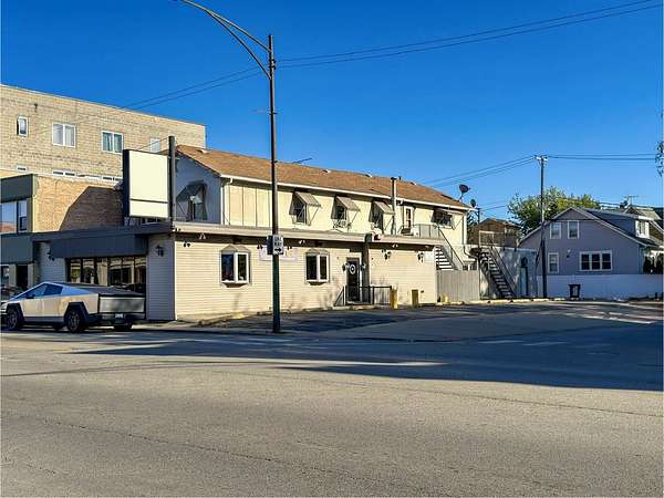 0.16 Acres of Mixed-Use Land for Sale in Chicago, Illinois