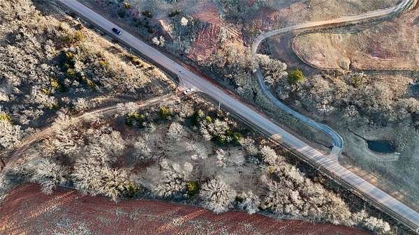 5 Acres of Residential Land for Sale in Arcadia, Oklahoma