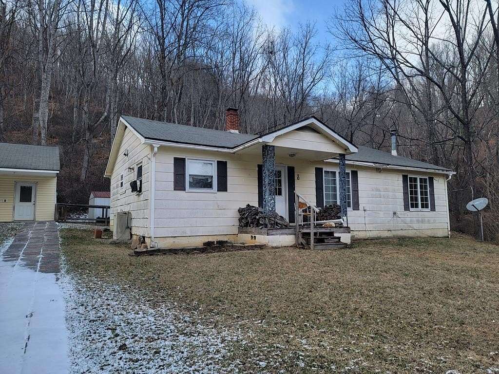 27.5 Acres of Recreational Land with Home for Sale in Independence, Virginia