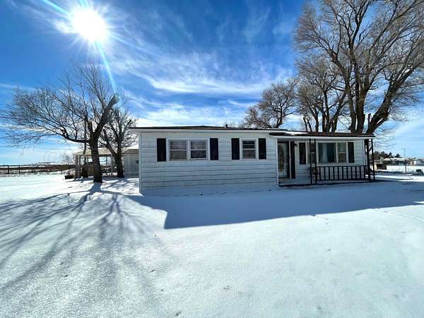 2 Acres of Residential Land with Home for Sale in Dimmitt, Texas