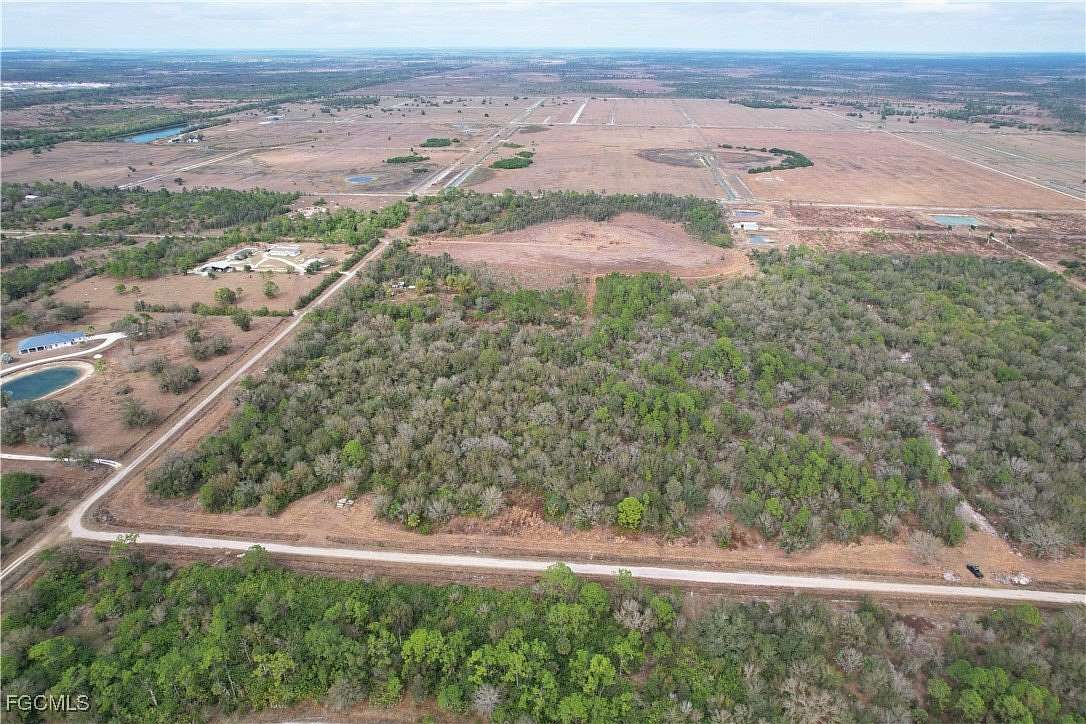 22 Acres of Recreational Land & Farm for Sale in North Fort Myers, Florida
