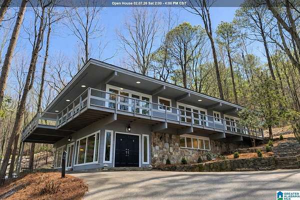 15.6 Acres of Land with Home for Sale in Anniston, Alabama