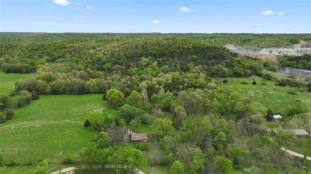 28.3 Acres of Land for Sale in Sulphur Springs, Arkansas