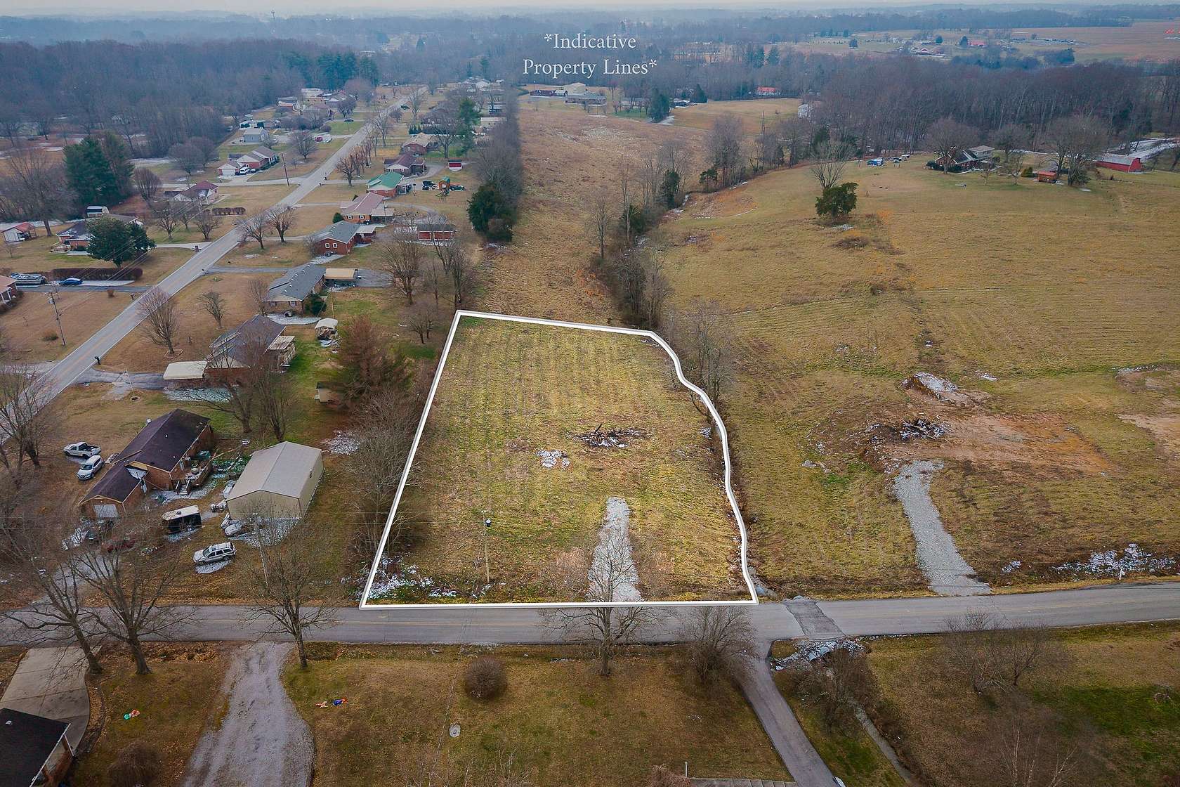 1 Acre of Residential Land for Sale in McMinnville, Tennessee