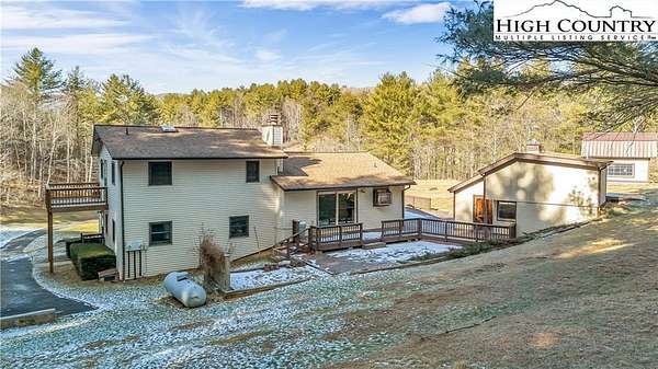 27.5 Acres of Recreational Land with Home for Sale in Troutdale, Virginia