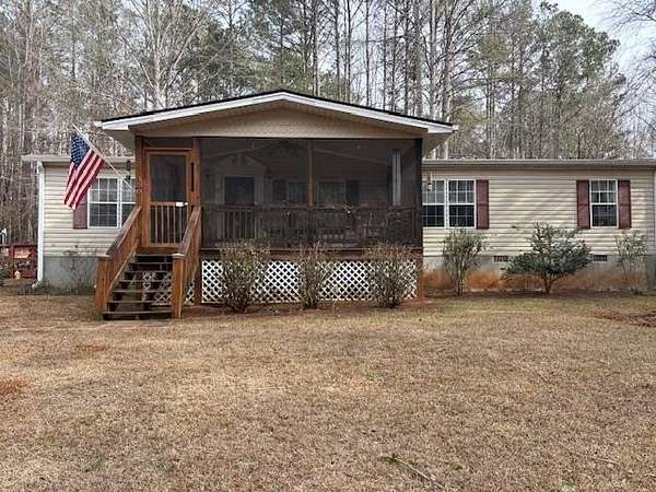 2.2 Acres of Residential Land with Home for Sale in Eatonton, Georgia