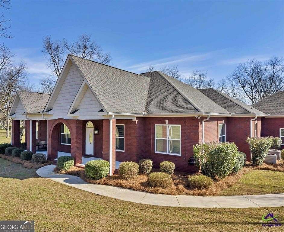 6 Acres of Land with Home for Sale in Fort Valley, Georgia