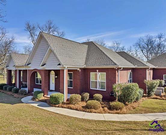 6 Acres of Land with Home for Sale in Fort Valley, Georgia