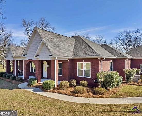 6 Acres of Land with Home for Sale in Fort Valley, Georgia