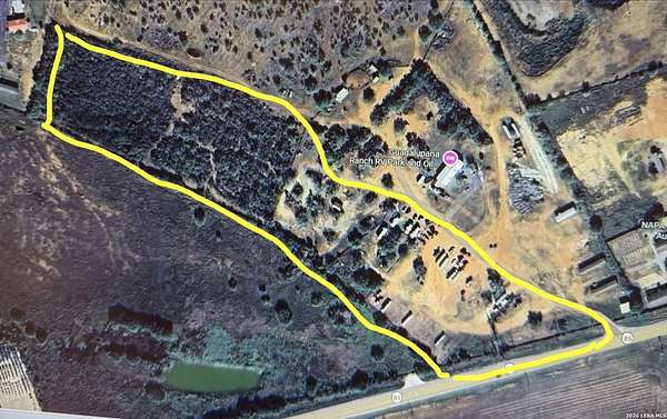 10 Acres of Residential Land for Sale in Dilley, Texas