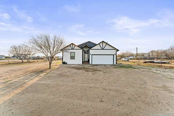 1.62 Acres of Residential Land with Home for Sale in Atascosa, Texas