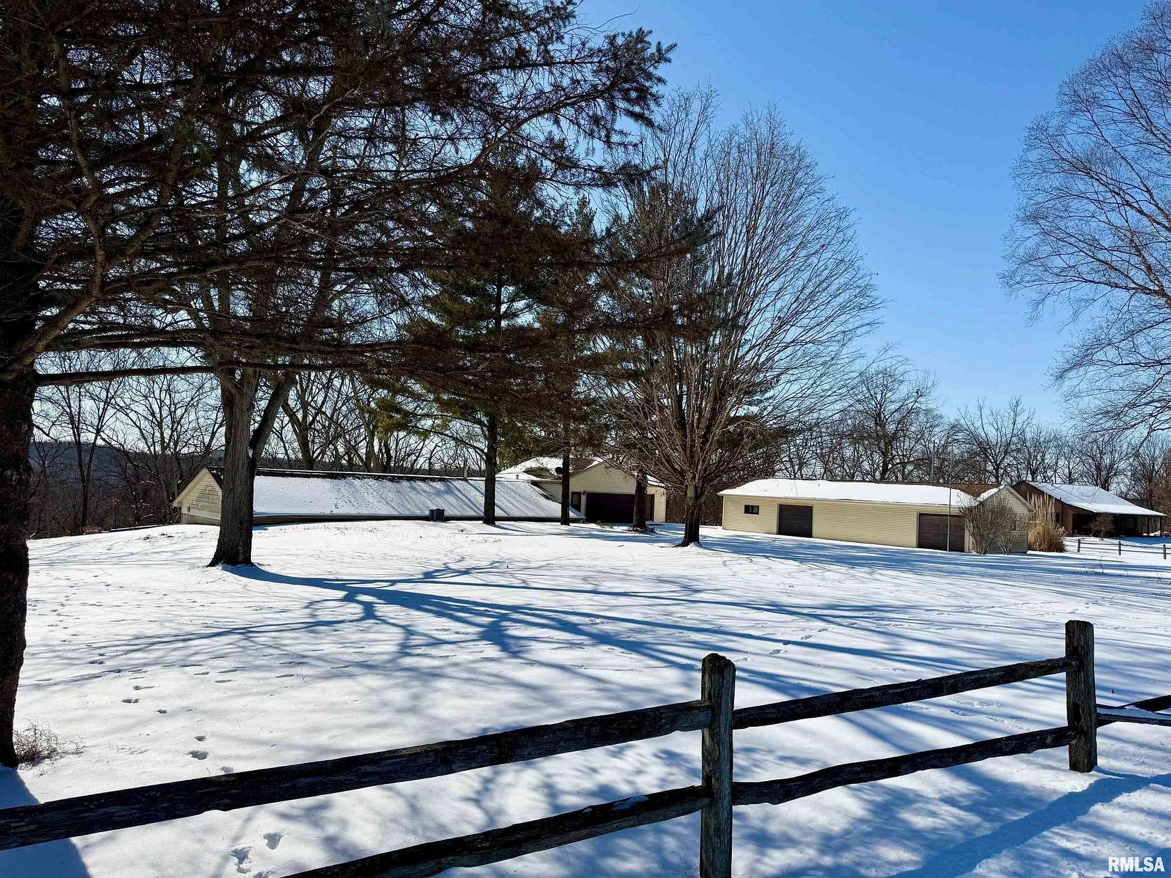 6.86 Acres of Residential Land with Home for Sale in Petersburg, Illinois