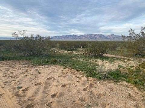2.35 Acres of Land for Sale in Golden Valley, Arizona