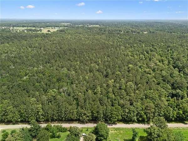 7 Acres of Residential Land for Sale in Folsom, Louisiana
