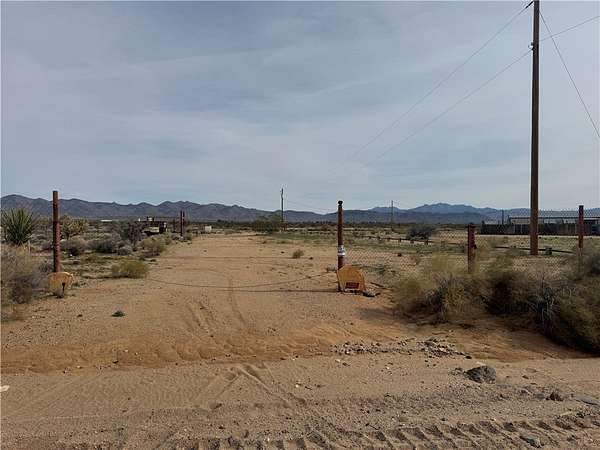2.74 Acres of Land for Sale in Golden Valley, Arizona