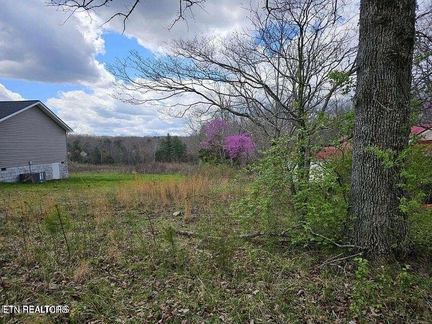 6 Acres of Residential Land for Sale in Crossville, Tennessee