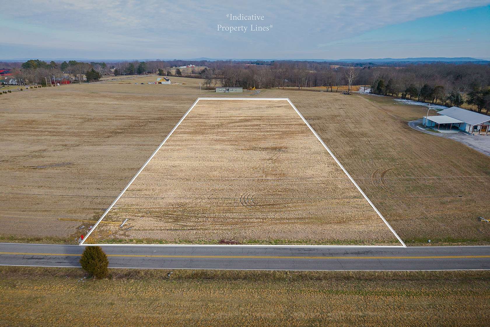 2.7 Acres of Mixed-Use Land for Sale in Smithville, Tennessee