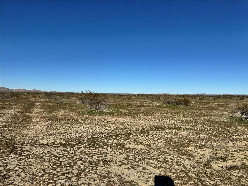 5 Acres of Land for Sale in Oro Grande, California