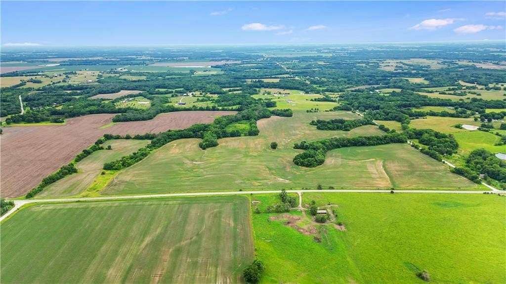 20 Acres of Land for Sale in Garden City, Missouri