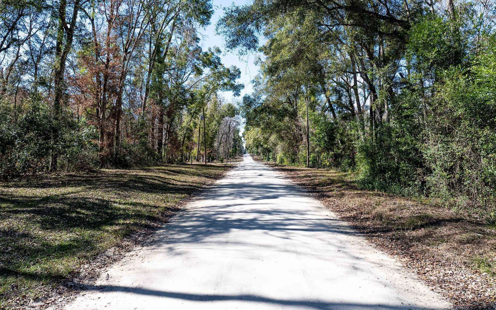 1 Acre of Residential Land for Sale in Branford, Florida