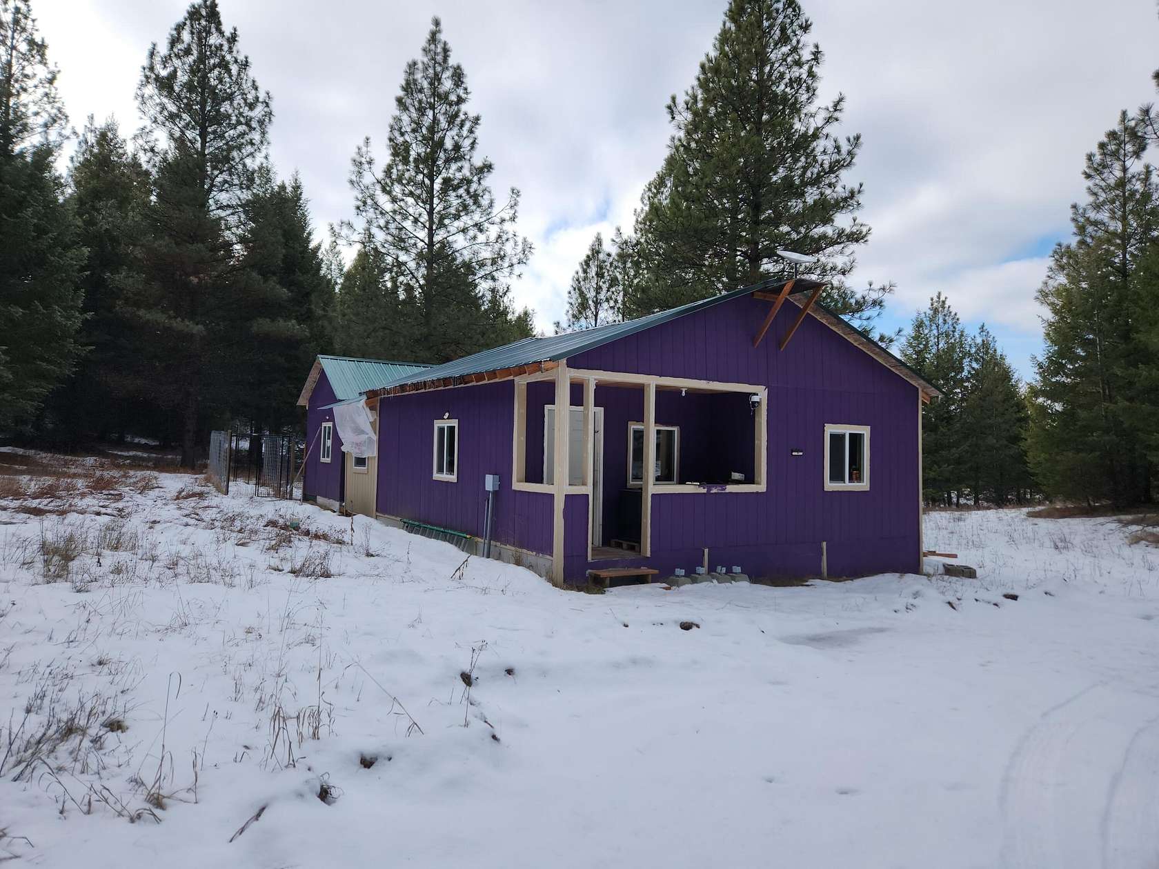 40 Acres of Land with Home for Sale in Republic, Washington