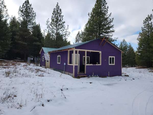 40 Acres of Land with Home for Sale in Republic, Washington