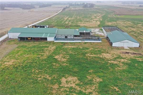 163 Acres of Land with Home for Sale in Mendon, Missouri