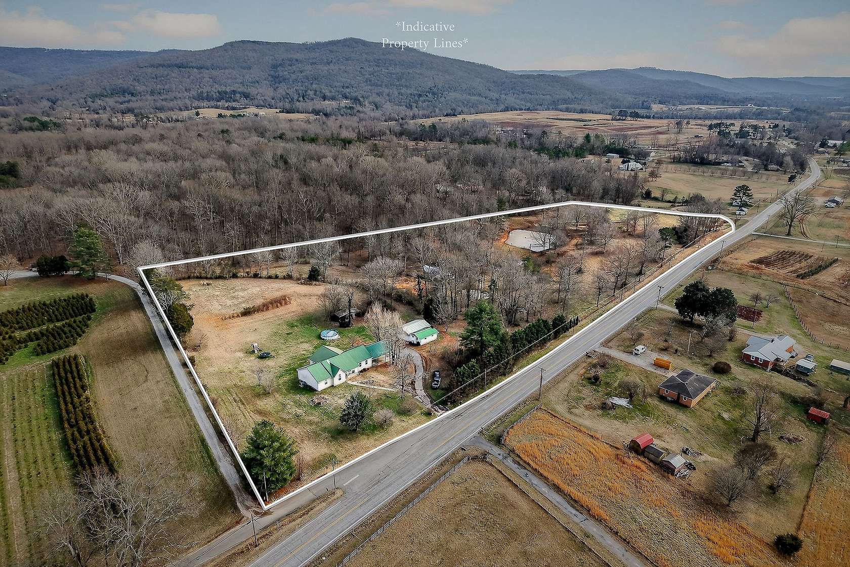 13.3 Acres of Land with Home for Sale in McMinnville, Tennessee