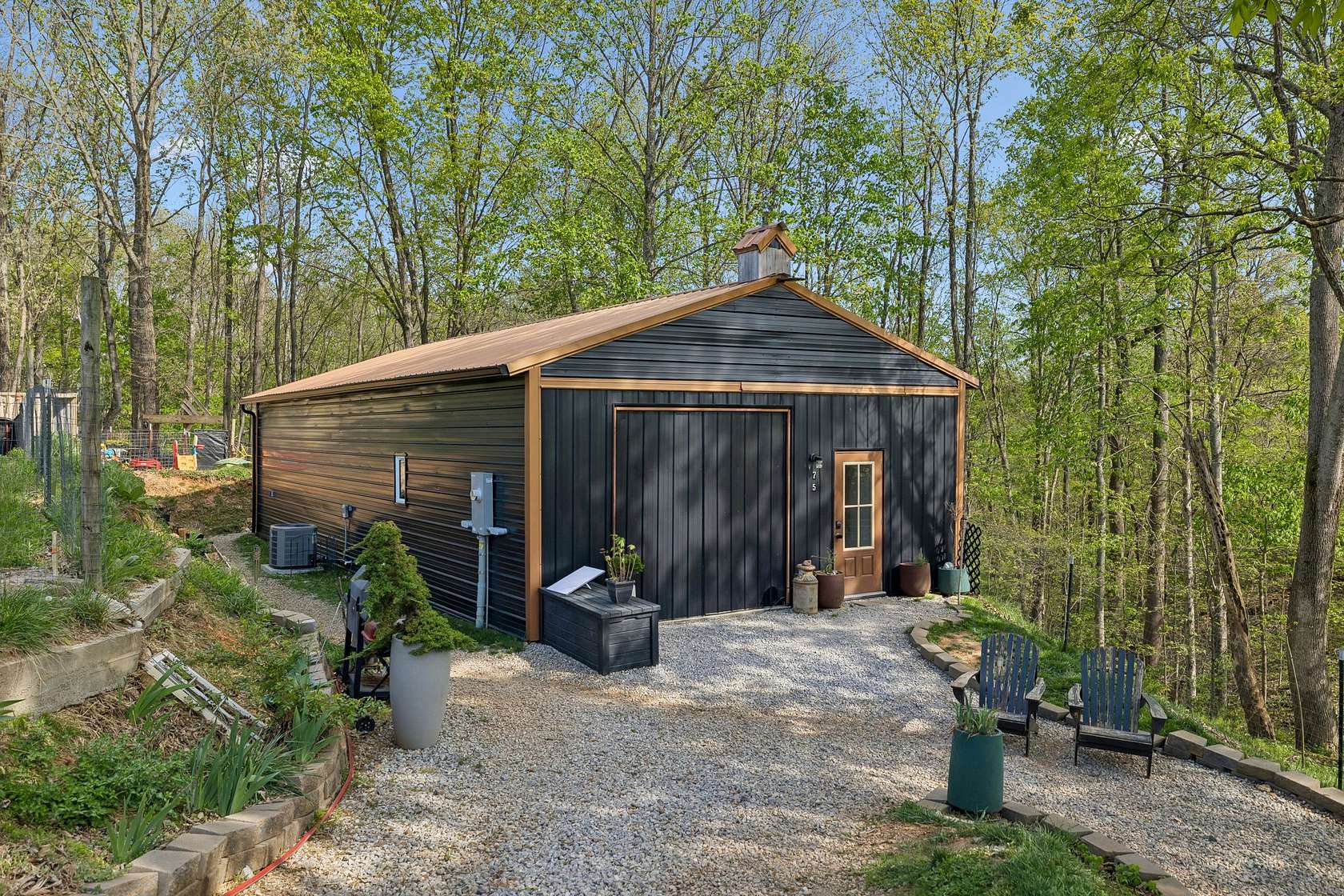 5.8 Acres of Land with Home for Sale in Lafayette, Tennessee