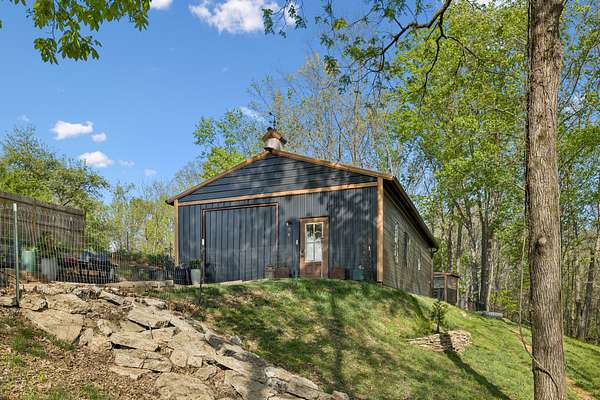 5.8 Acres of Land with Home for Sale in Lafayette, Tennessee