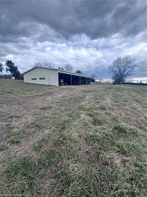 7 Acres of Residential Land for Sale in Mountainburg, Arkansas