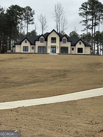 2.76 Acres of Residential Land with Home for Sale in Dacula, Georgia