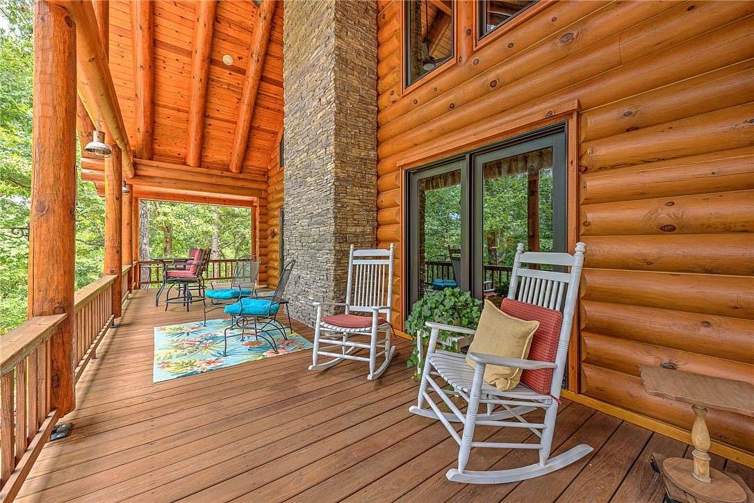 20 Acres of Land with Home for Sale in Eureka Springs, Arkansas