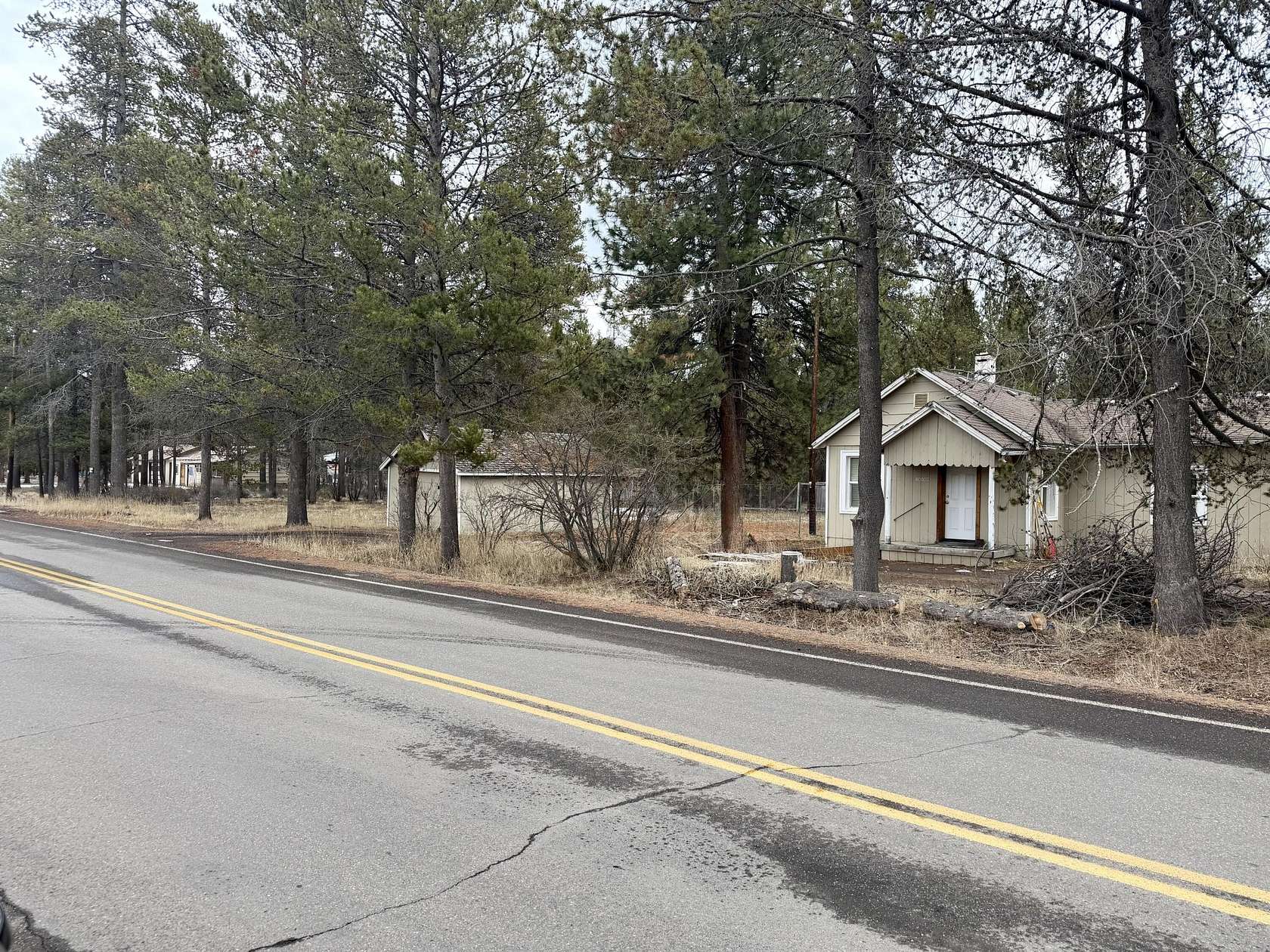 1.59 Acres of Improved Mixed-Use Land for Sale in La Pine, Oregon