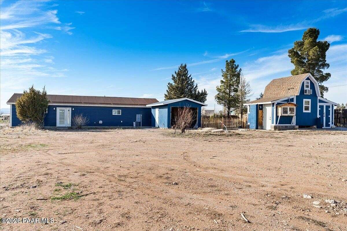 2.7 Acres of Residential Land with Home for Sale in Paulden, Arizona