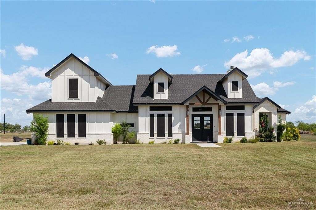 5.49 Acres of Residential Land with Home for Sale in Edinburg, Texas