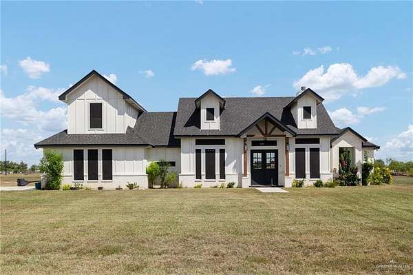 5.49 Acres of Residential Land with Home for Sale in Edinburg, Texas