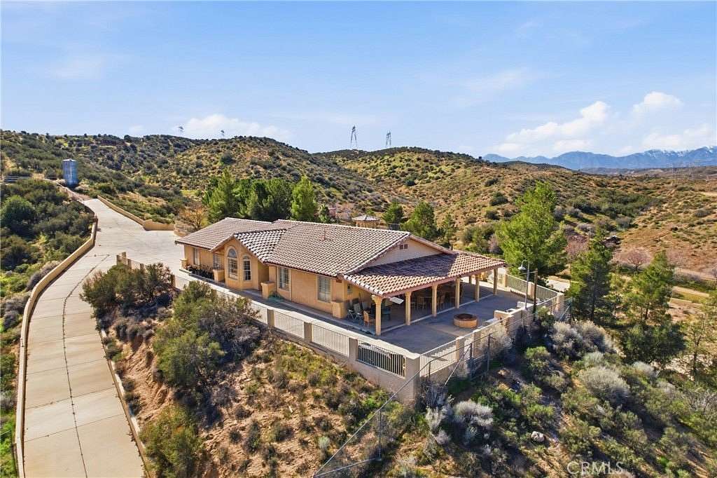 20 Acres of Agricultural Land with Home for Sale in Hesperia, California