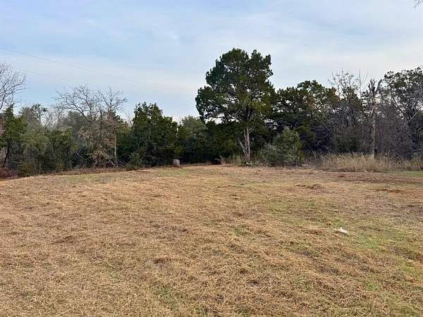 1 Acre of Land for Sale in Waco, Texas
