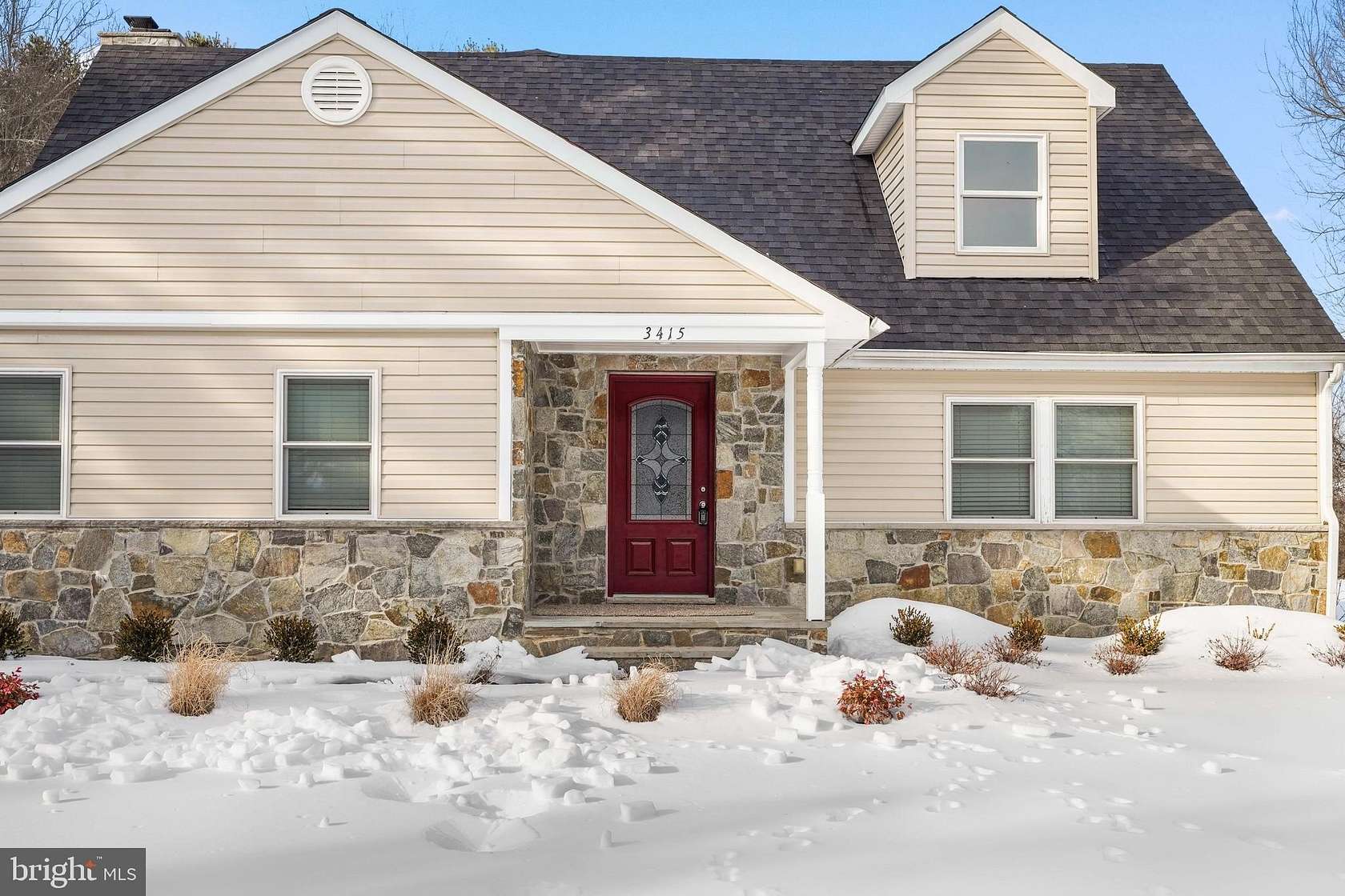 5 Acres of Residential Land with Home for Sale in Woodbine, Maryland