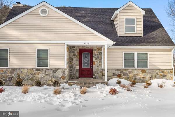 5 Acres of Residential Land with Home for Sale in Woodbine, Maryland