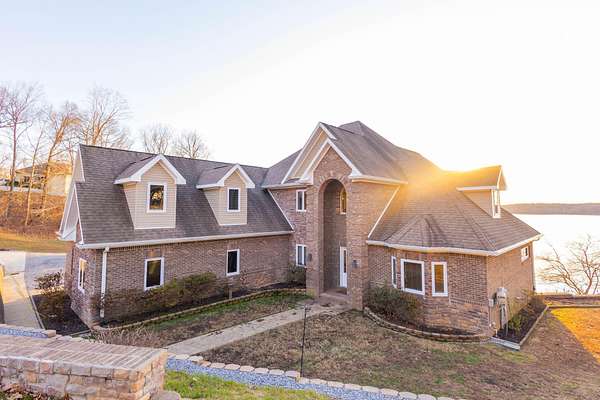 1.9 Acres of Land with Home for Sale in Cadiz, Kentucky