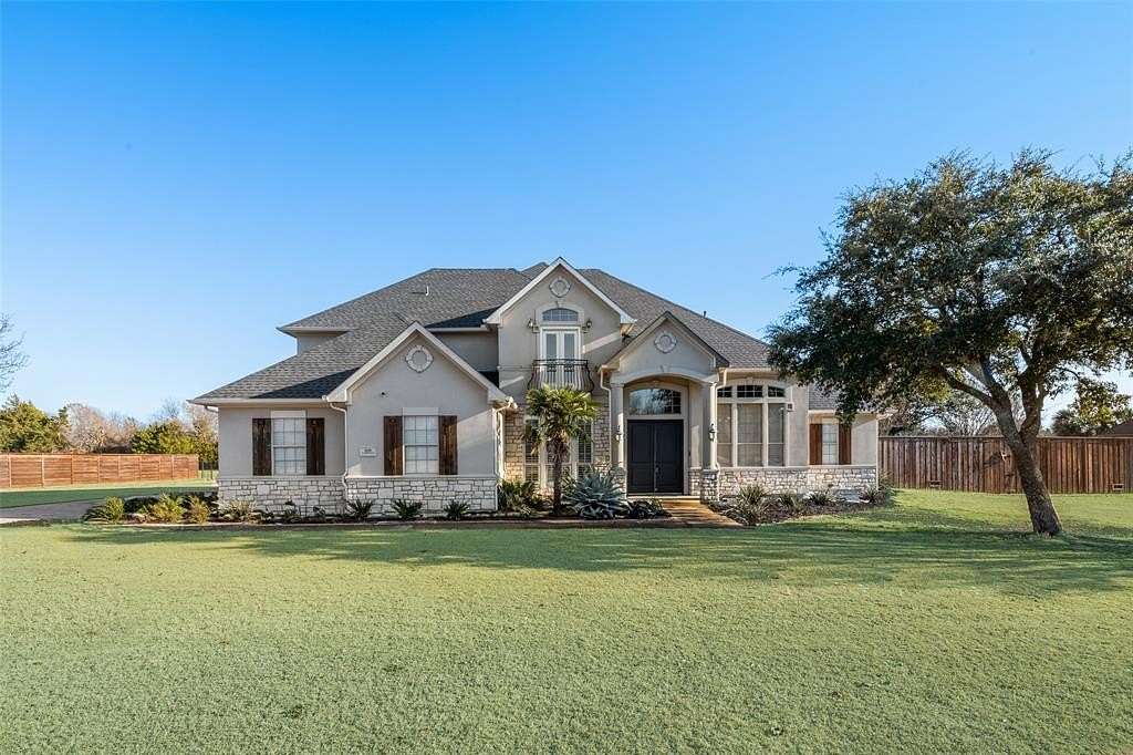 1.53 Acres of Residential Land with Home for Sale in McLendon-Chisholm, Texas