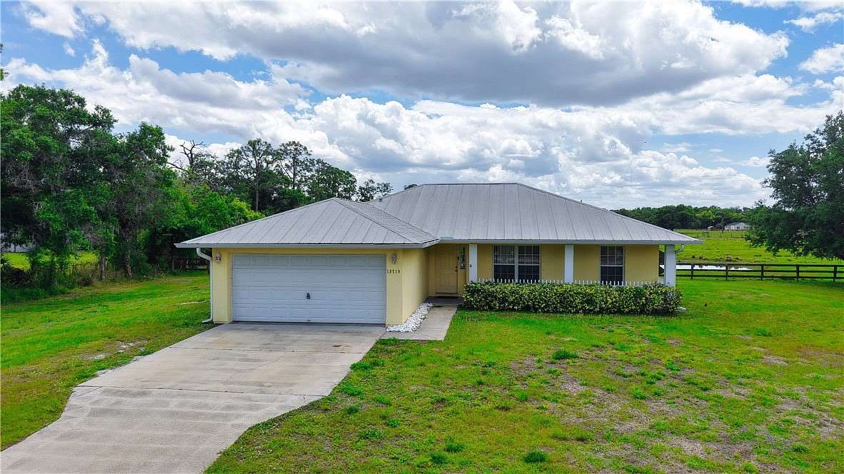 8.89 Acres of Land with Home for Sale in Fellsmere, Florida