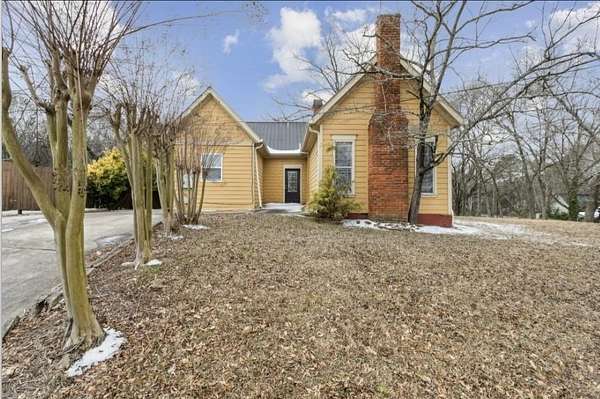 2.6 Acres of Residential Land with Home for Sale in Oakwood, Georgia