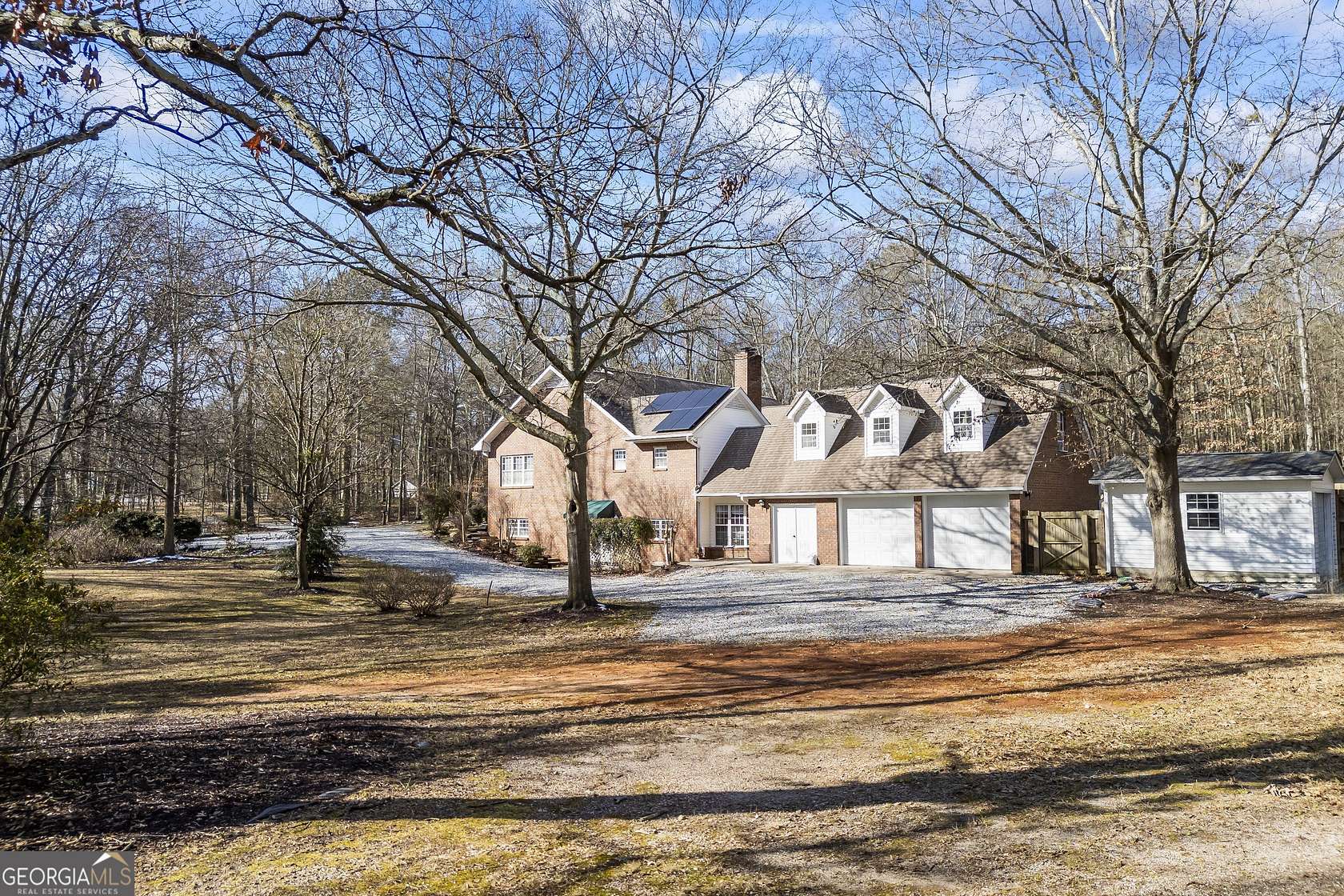 3.1 Acres of Residential Land with Home for Sale in Canon, Georgia